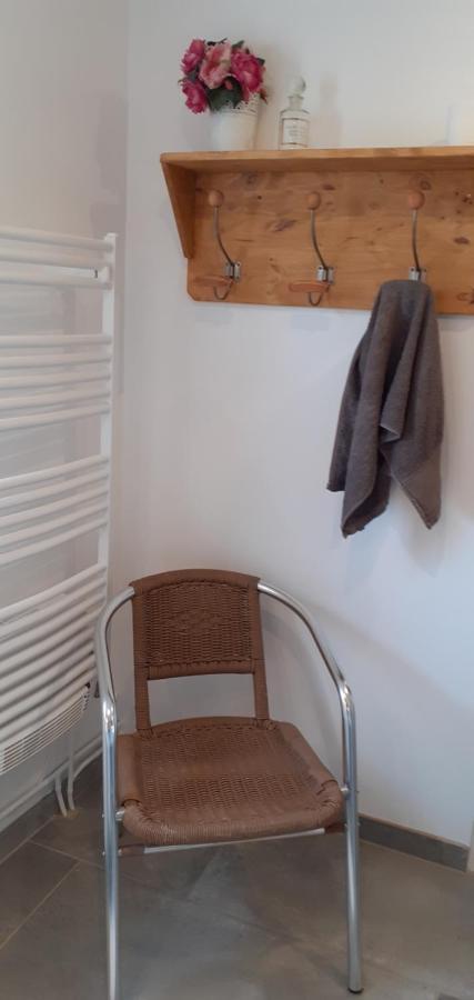 Gite Les Petits Chemins Ledeuix Esterno foto